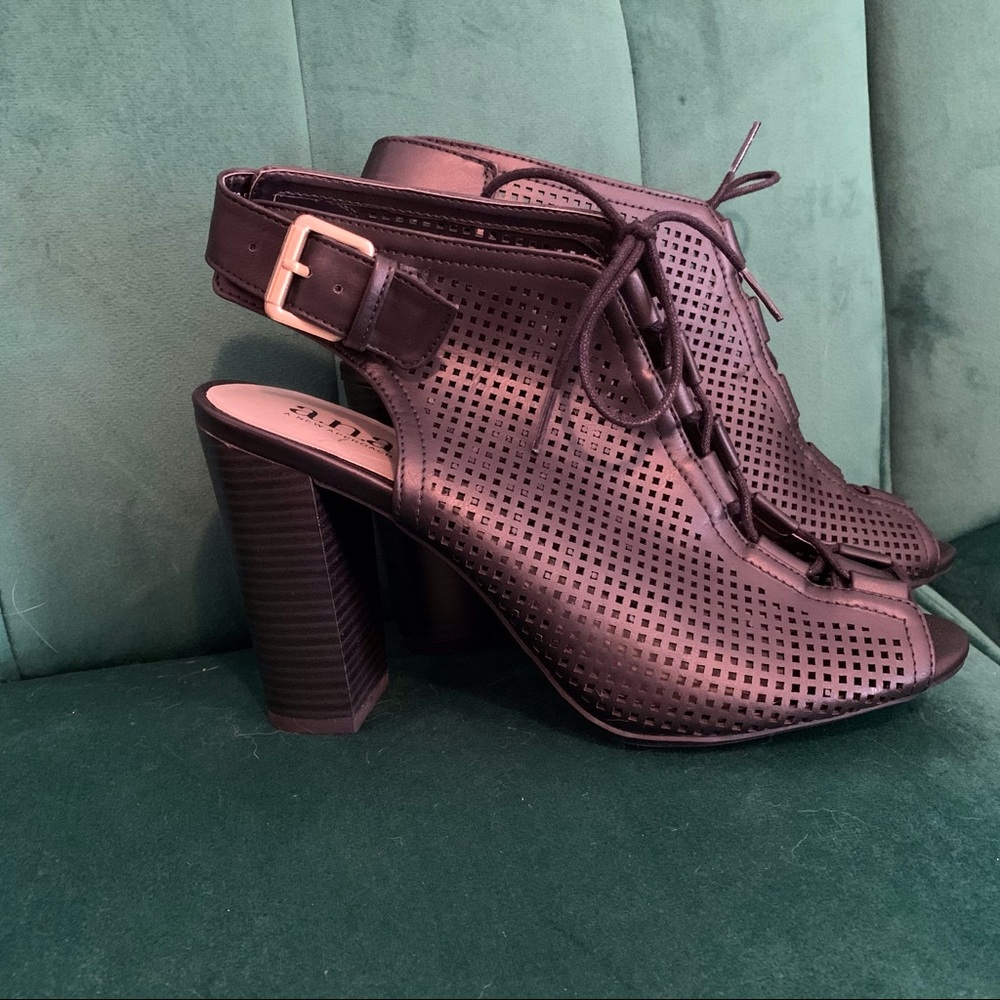 Black Laced Buckle Wedges size 9